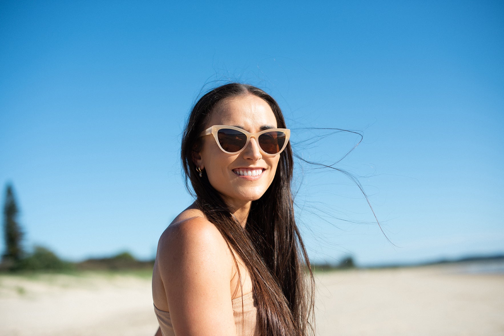 SANDY ~ MILKY LIGHT BROWN