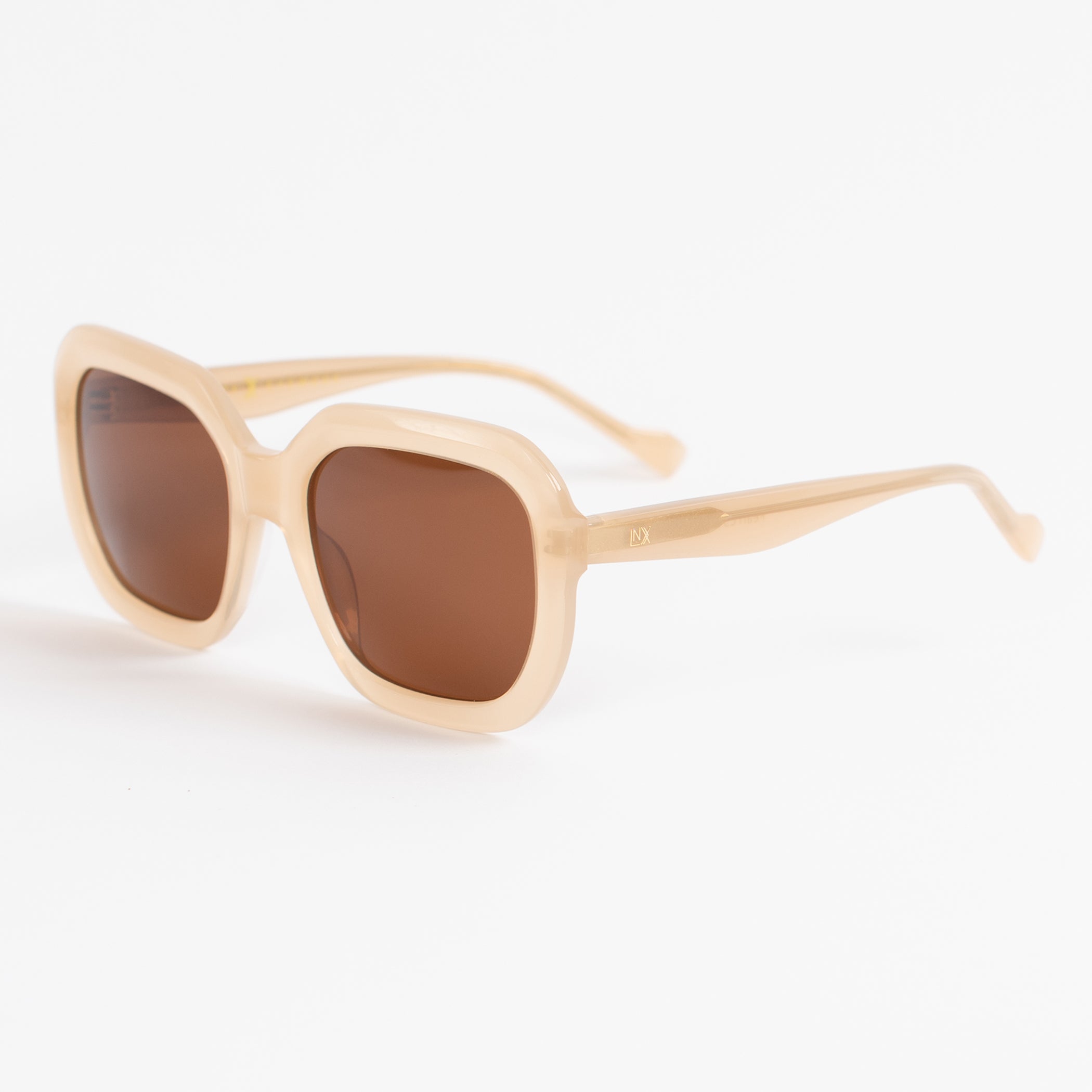 PEARL ~ MILKY LIGHT BROWN