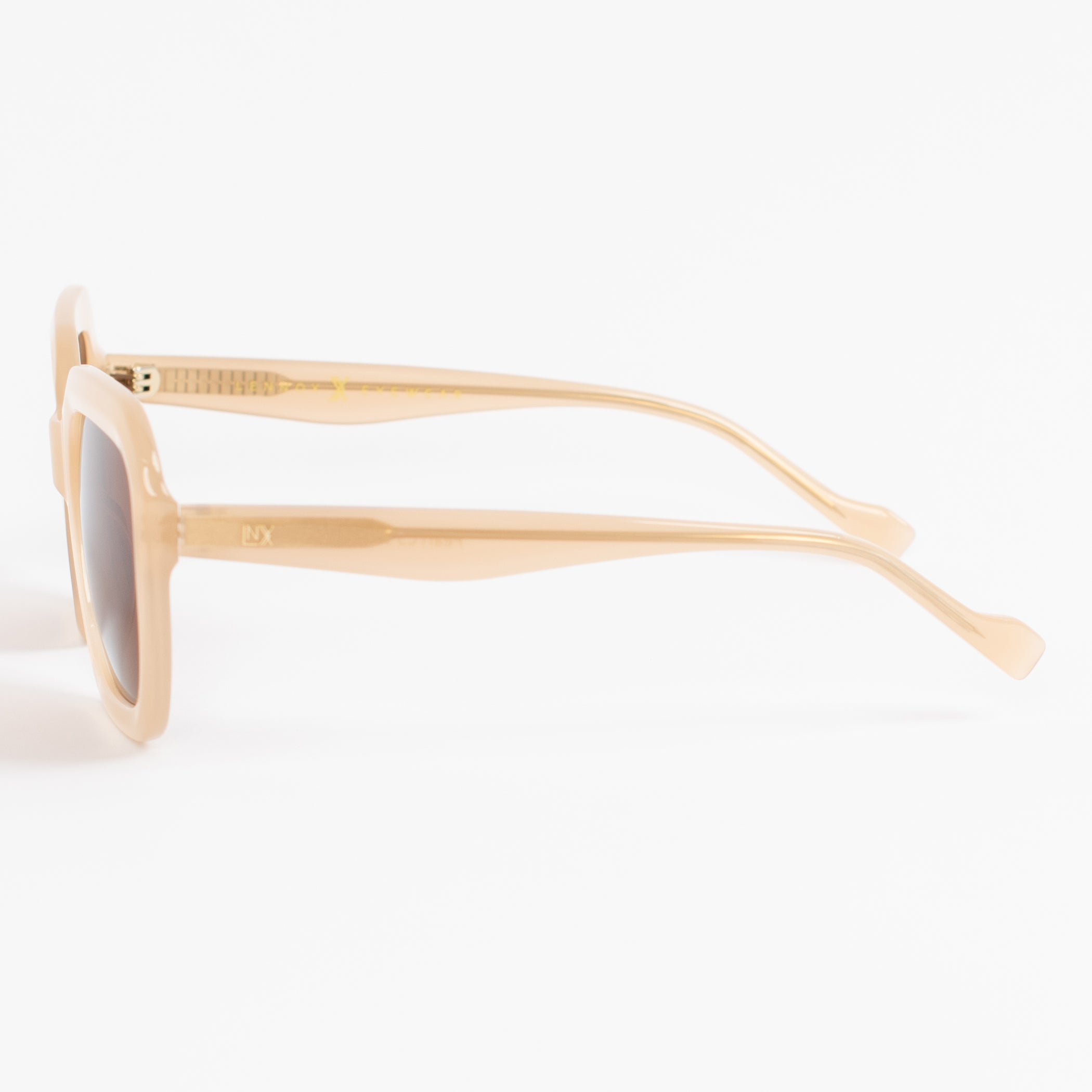 PEARL ~ MILKY LIGHT BROWN