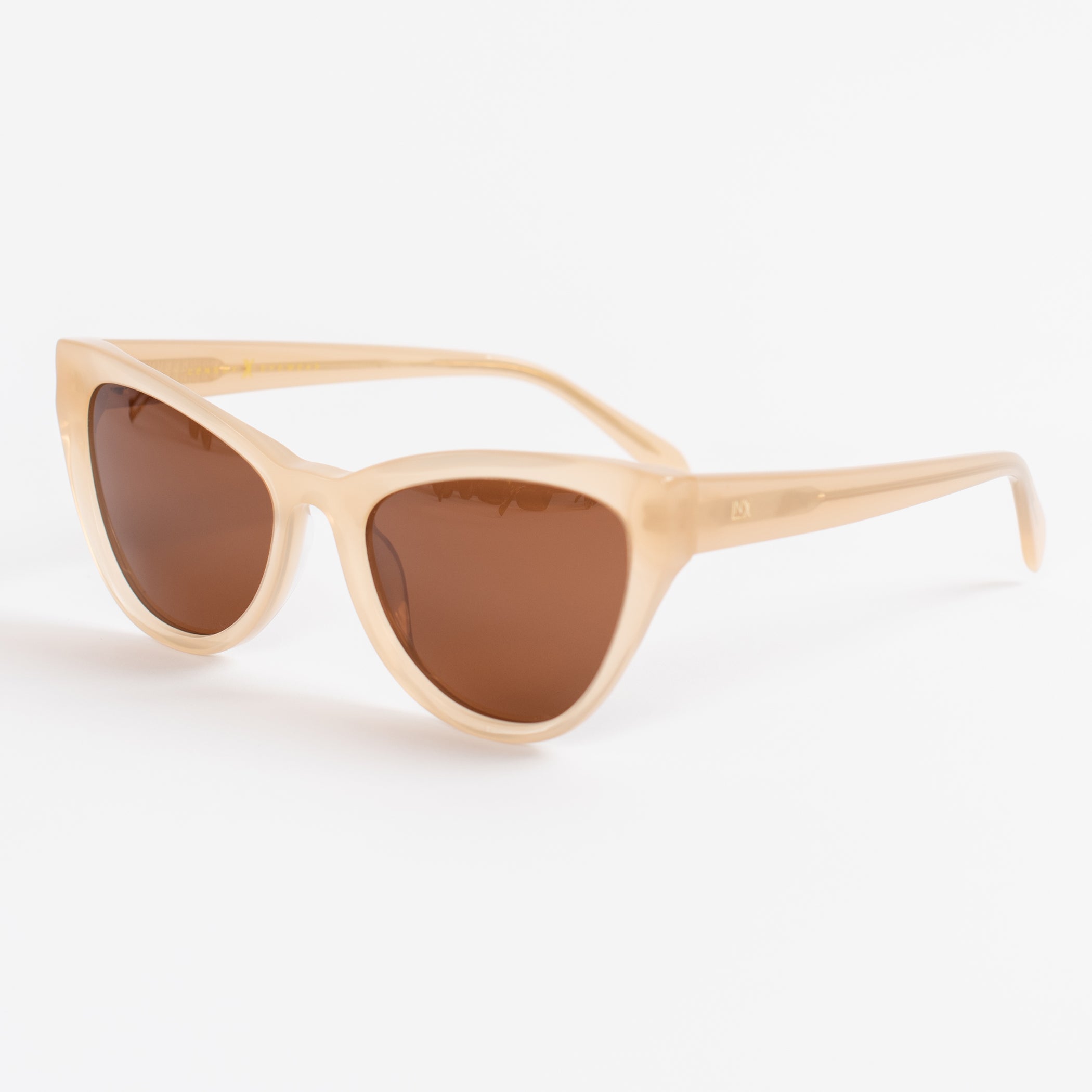 SANDY ~ MILKY LIGHT BROWN
